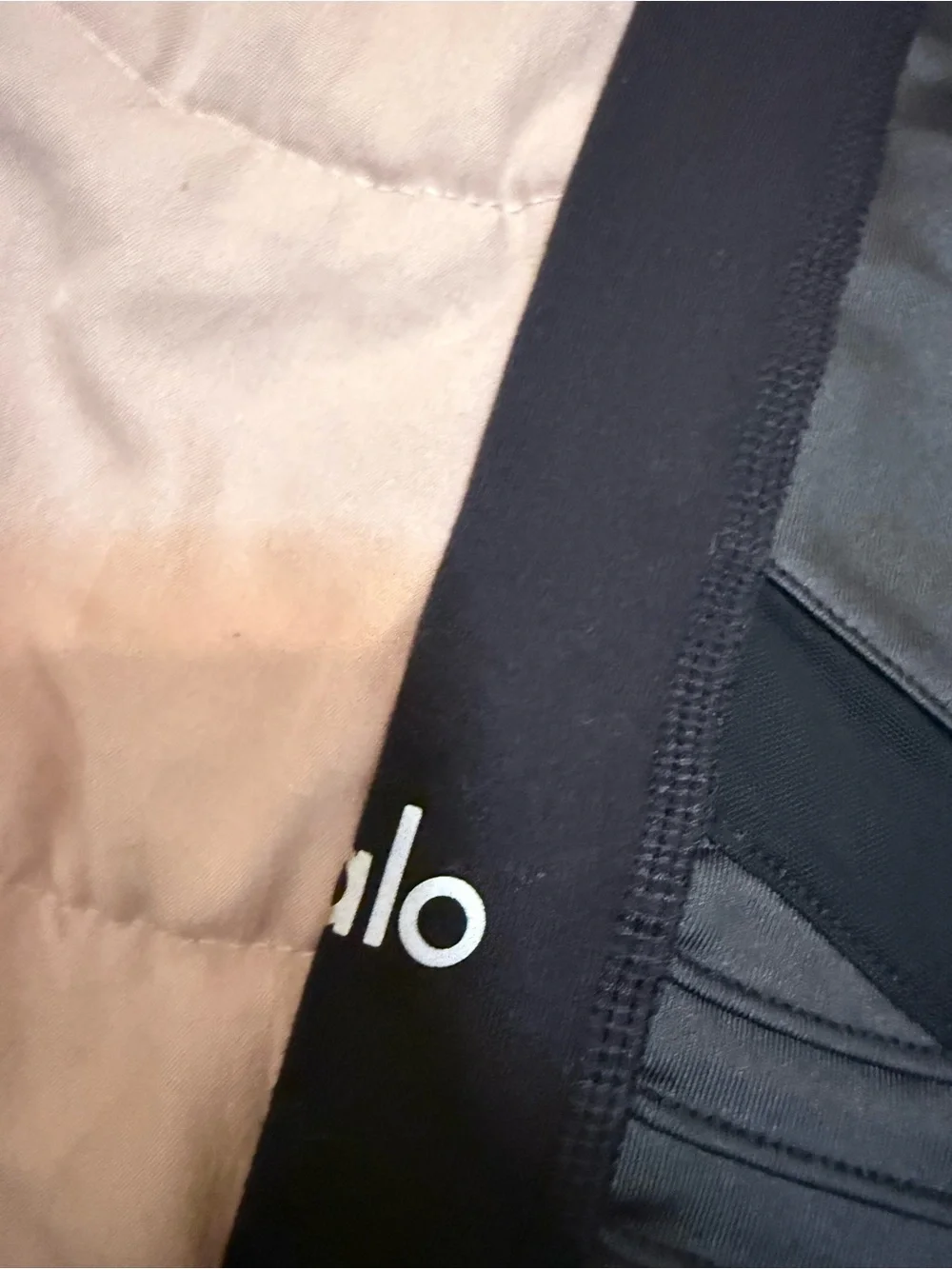 ALO Yoga Black Performance Leggings with Subtle Logo